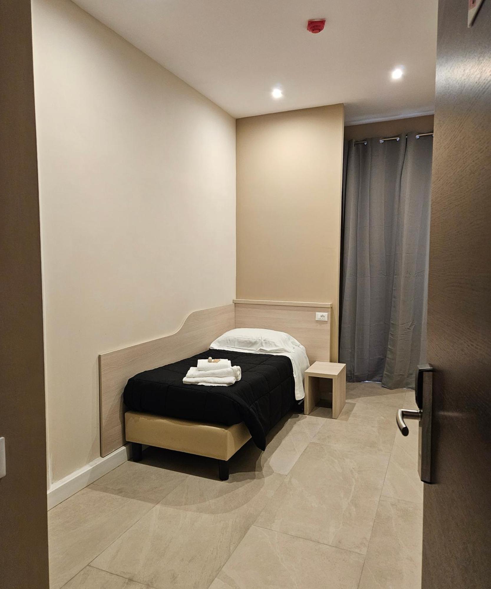 Single Room,1658775695:JPEG