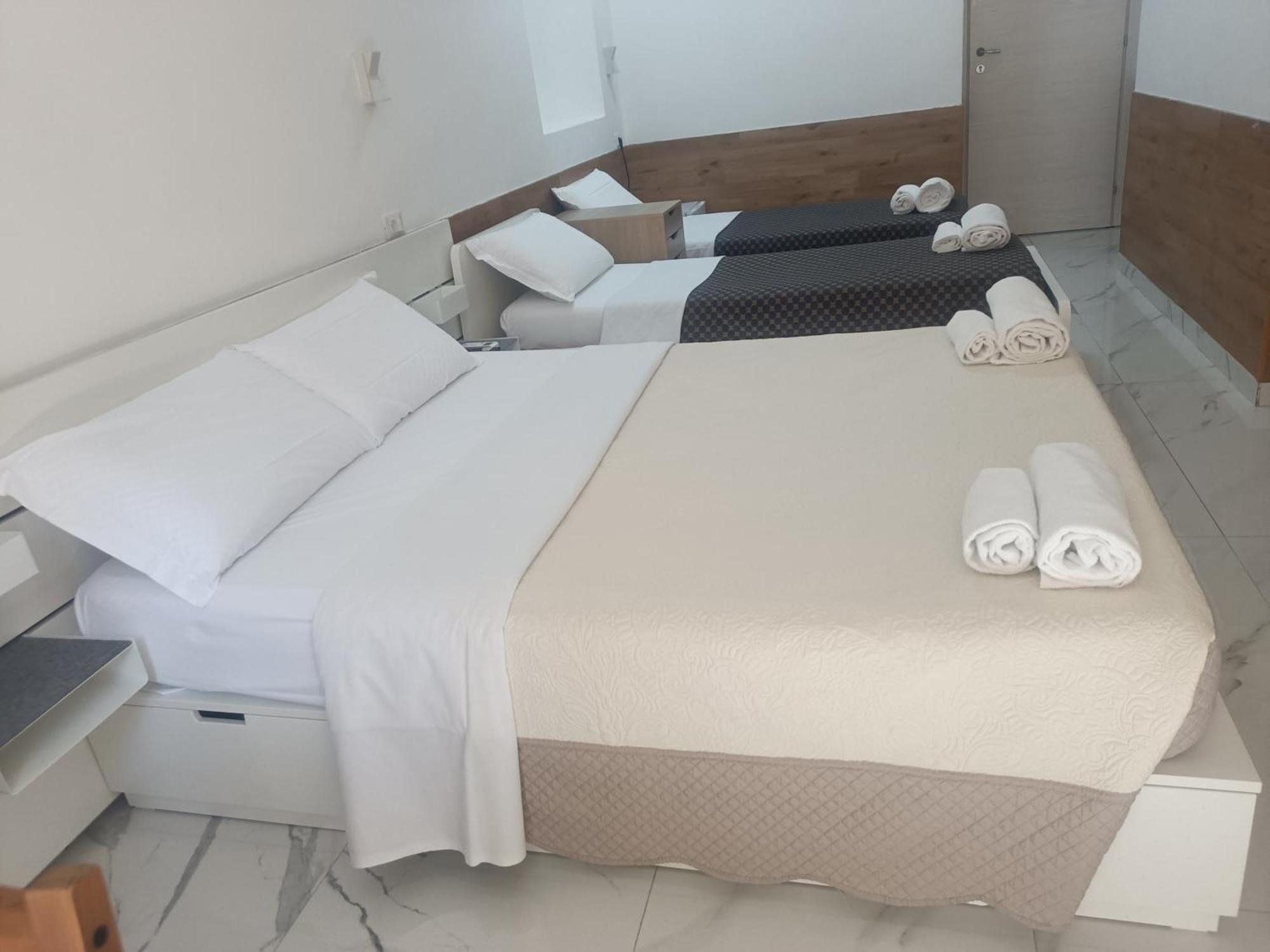 Quadruple Room with Bathroom