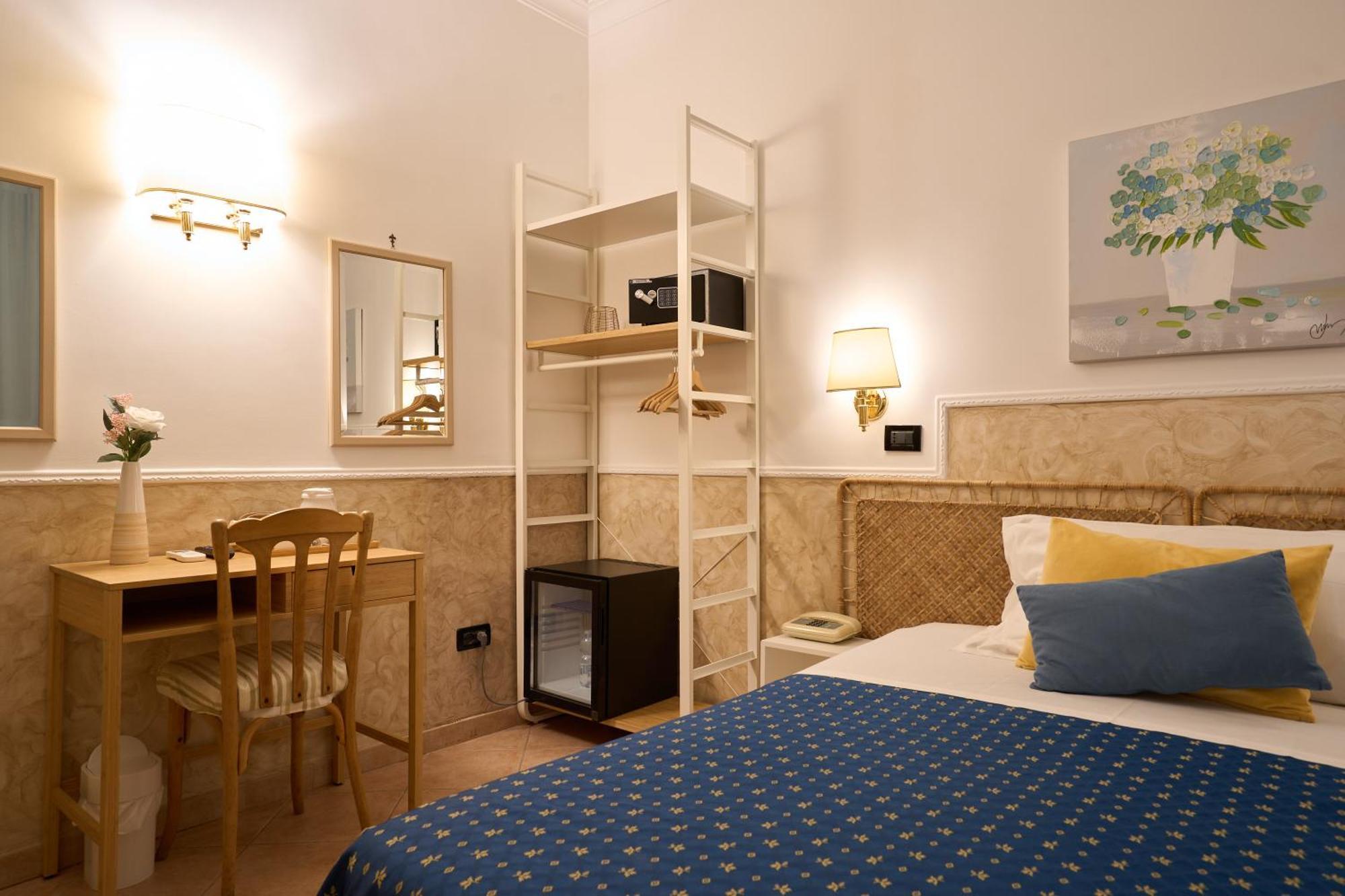 Superior Single Room French Bed