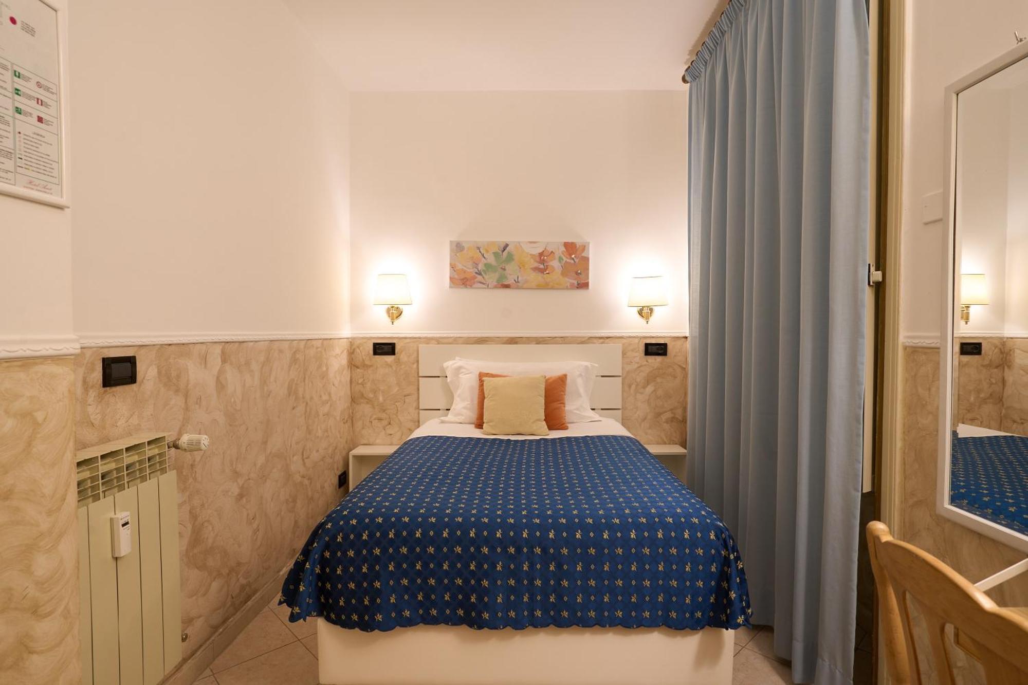 Superior Single Room French Bed