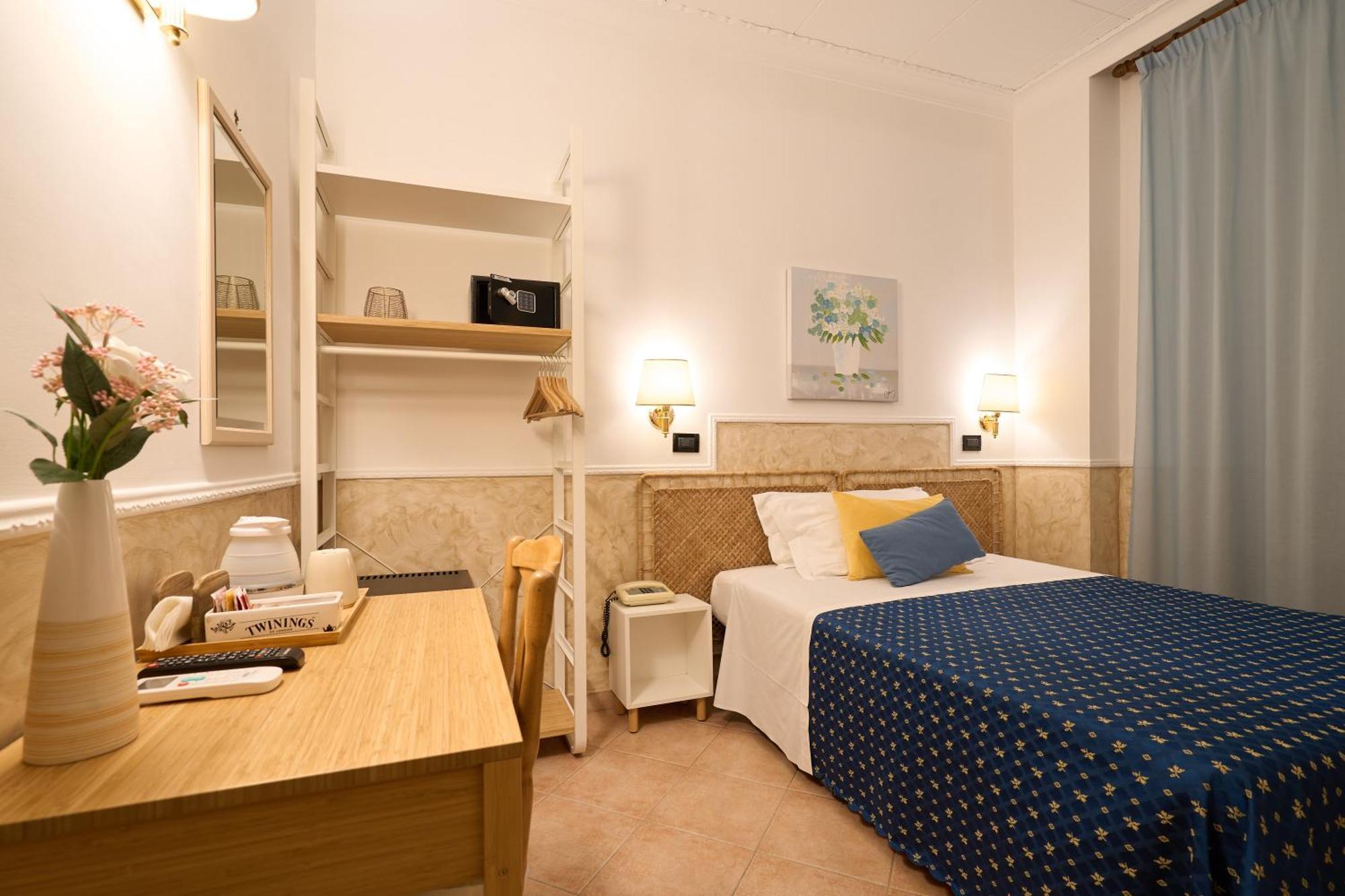 Superior Single Room French Bed