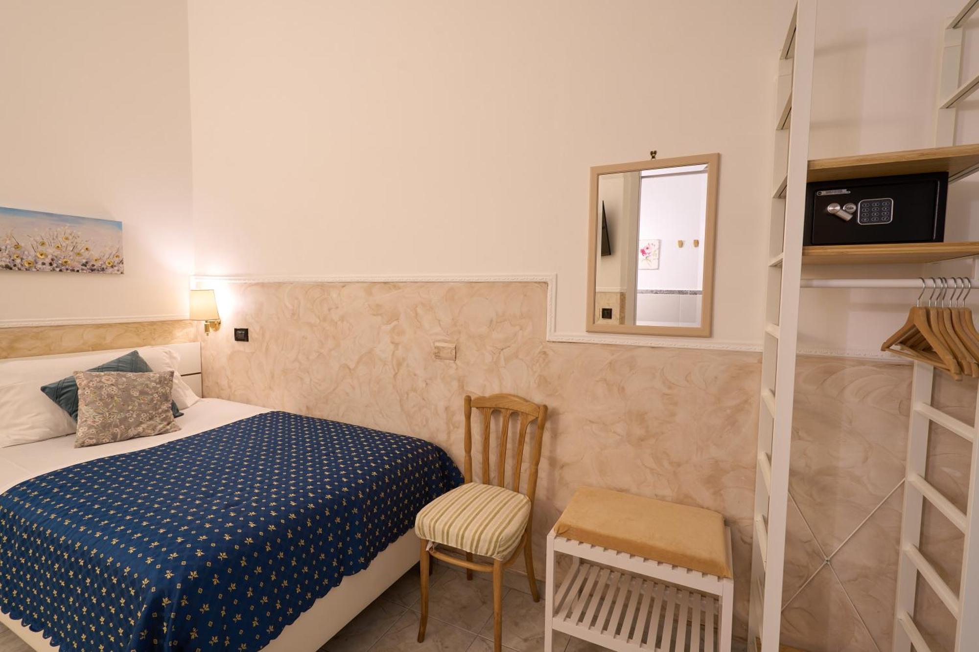 Superior Single Room French Bed