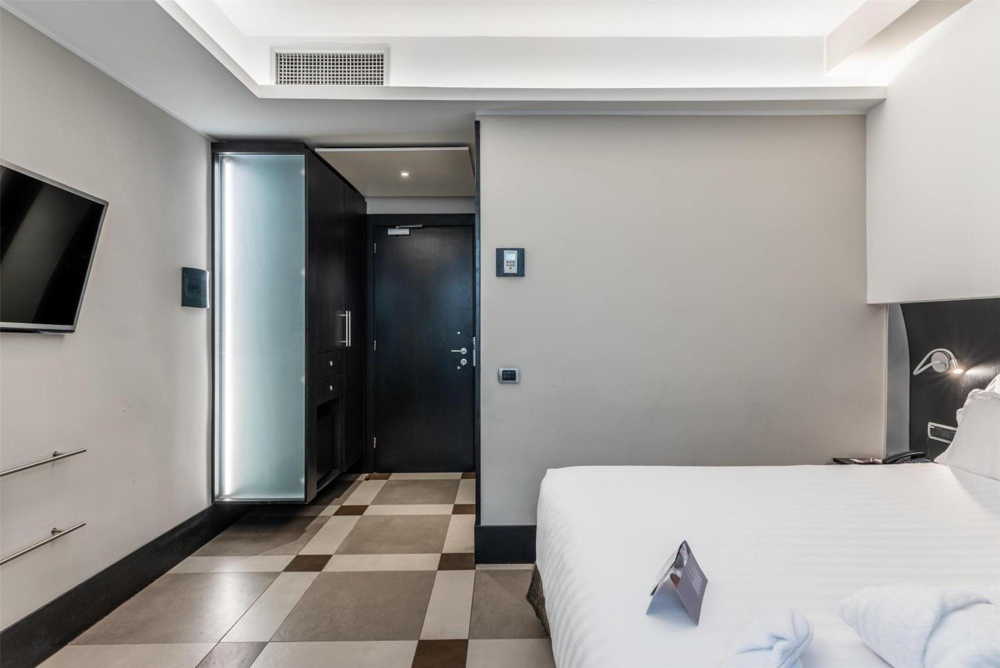 Comfort King Room