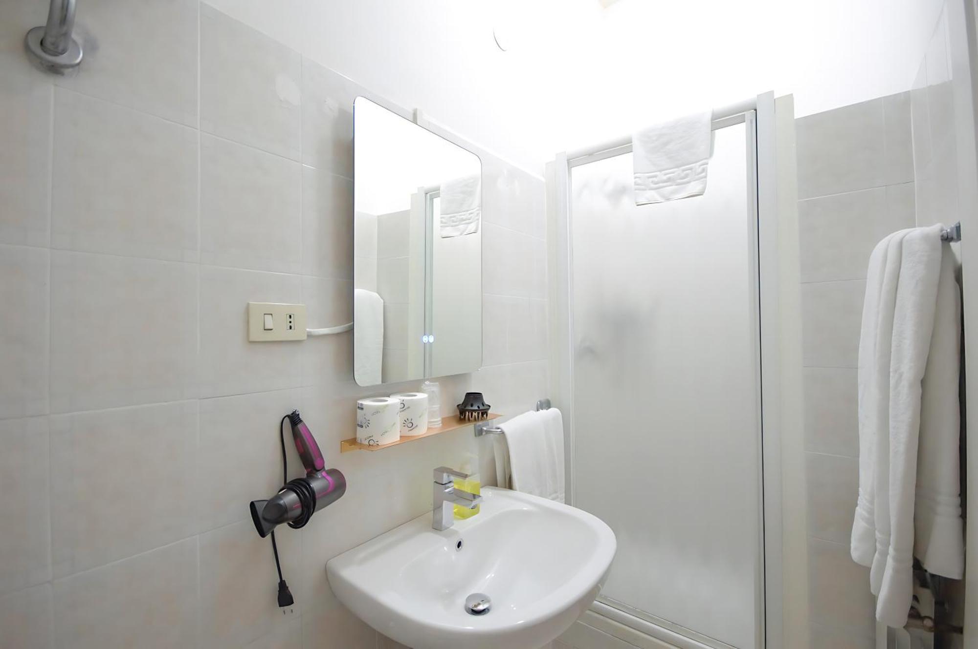 Triple Room Private Bathroom