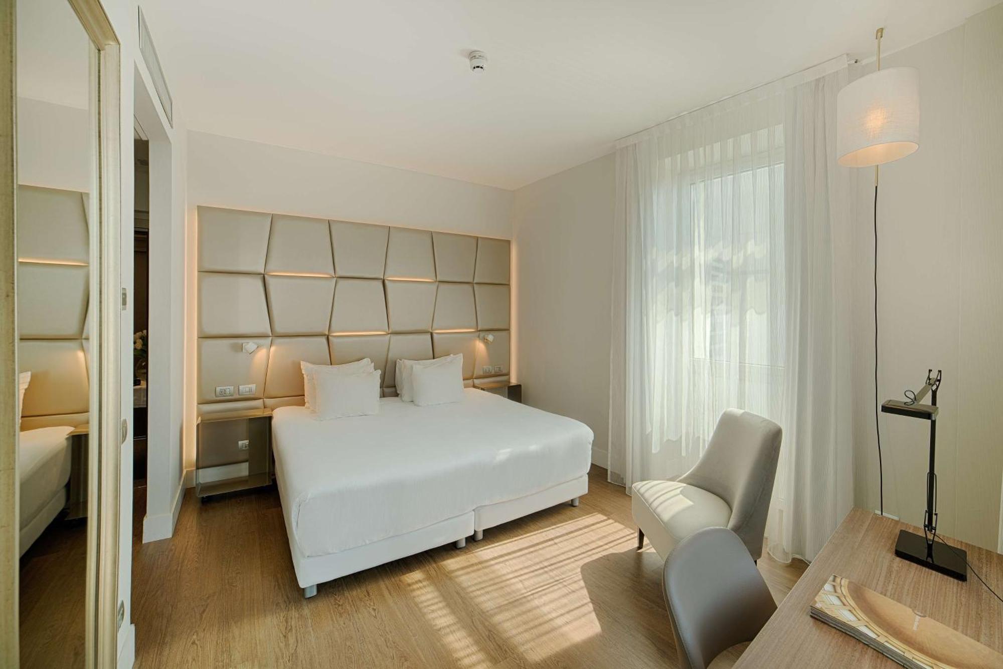 Premium Double or Twin Room with View,1704848218:JPEG