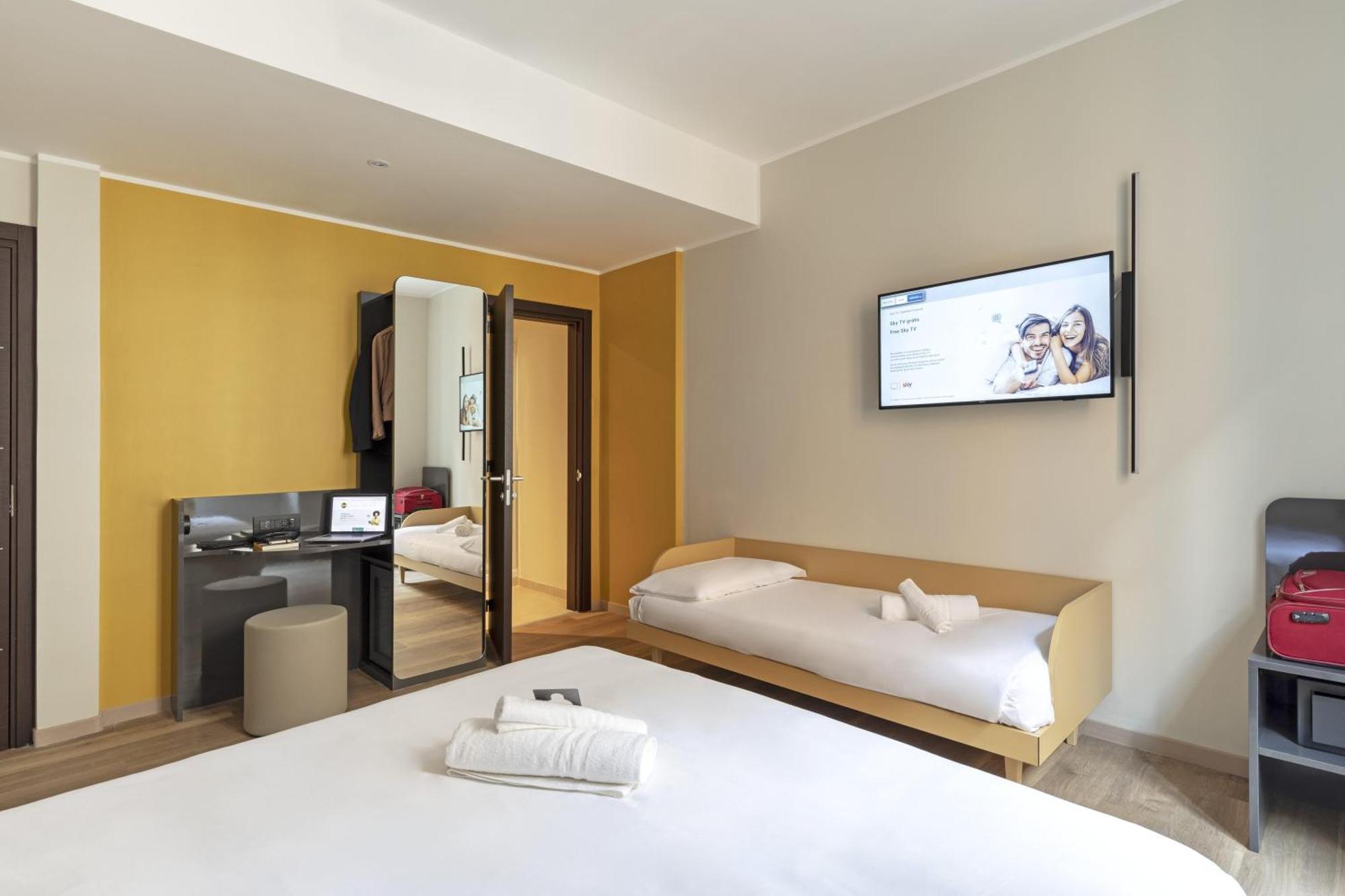 Triple Room