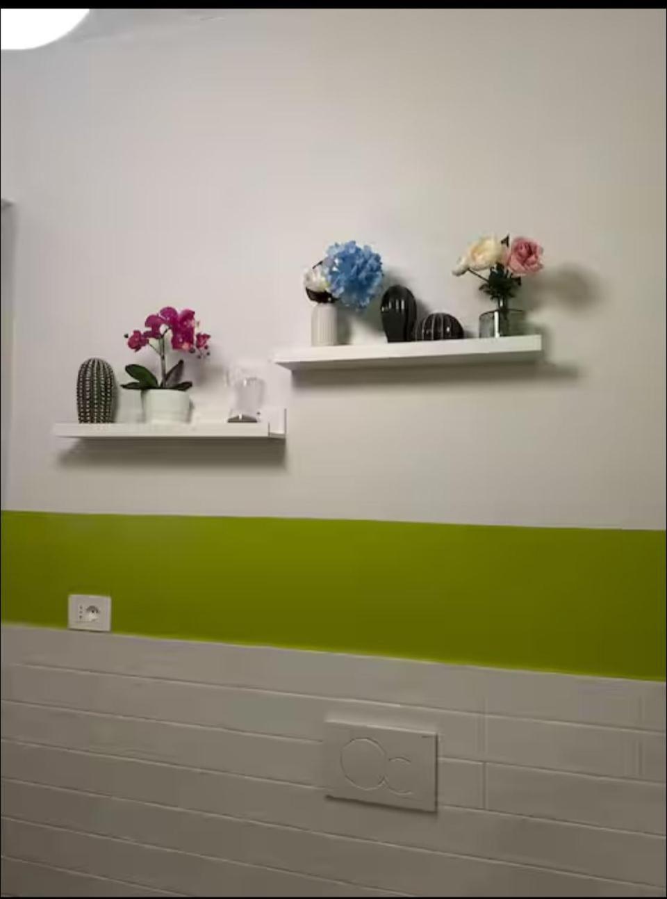 Three-Bedroom Deluxe Apartment