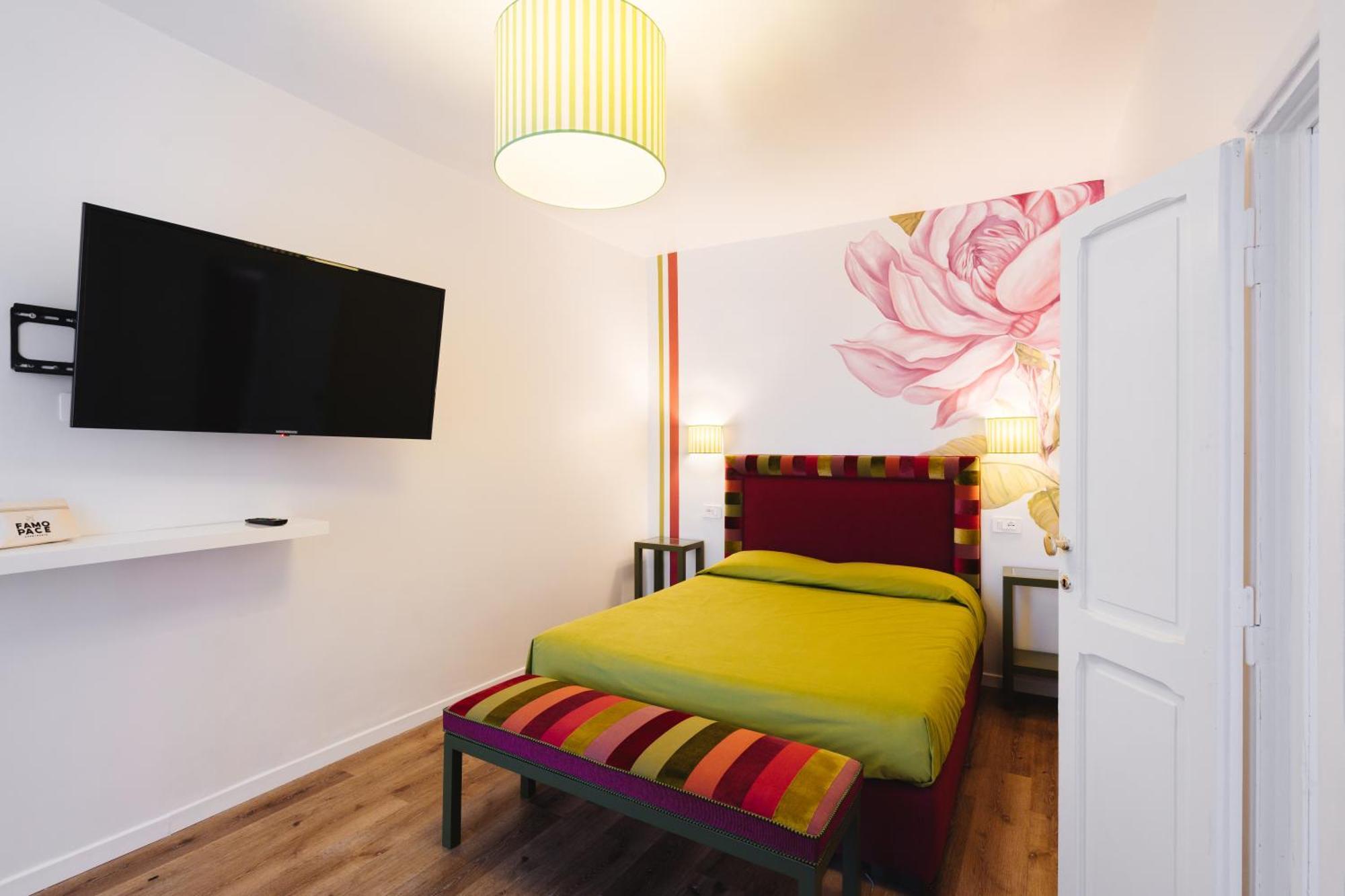 Three-Bedroom Deluxe Apartment