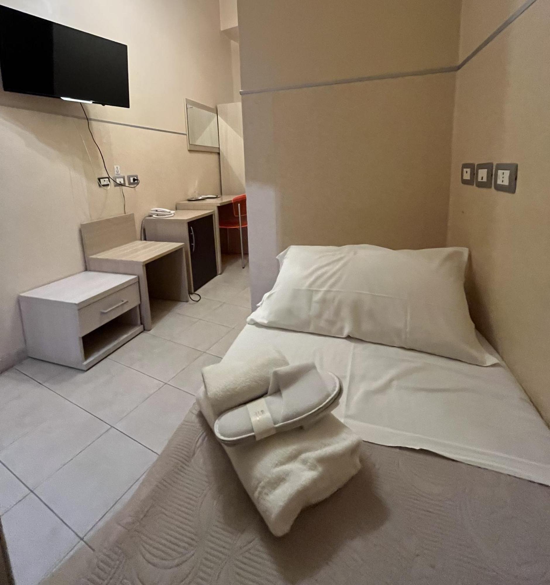 Economy Single Room