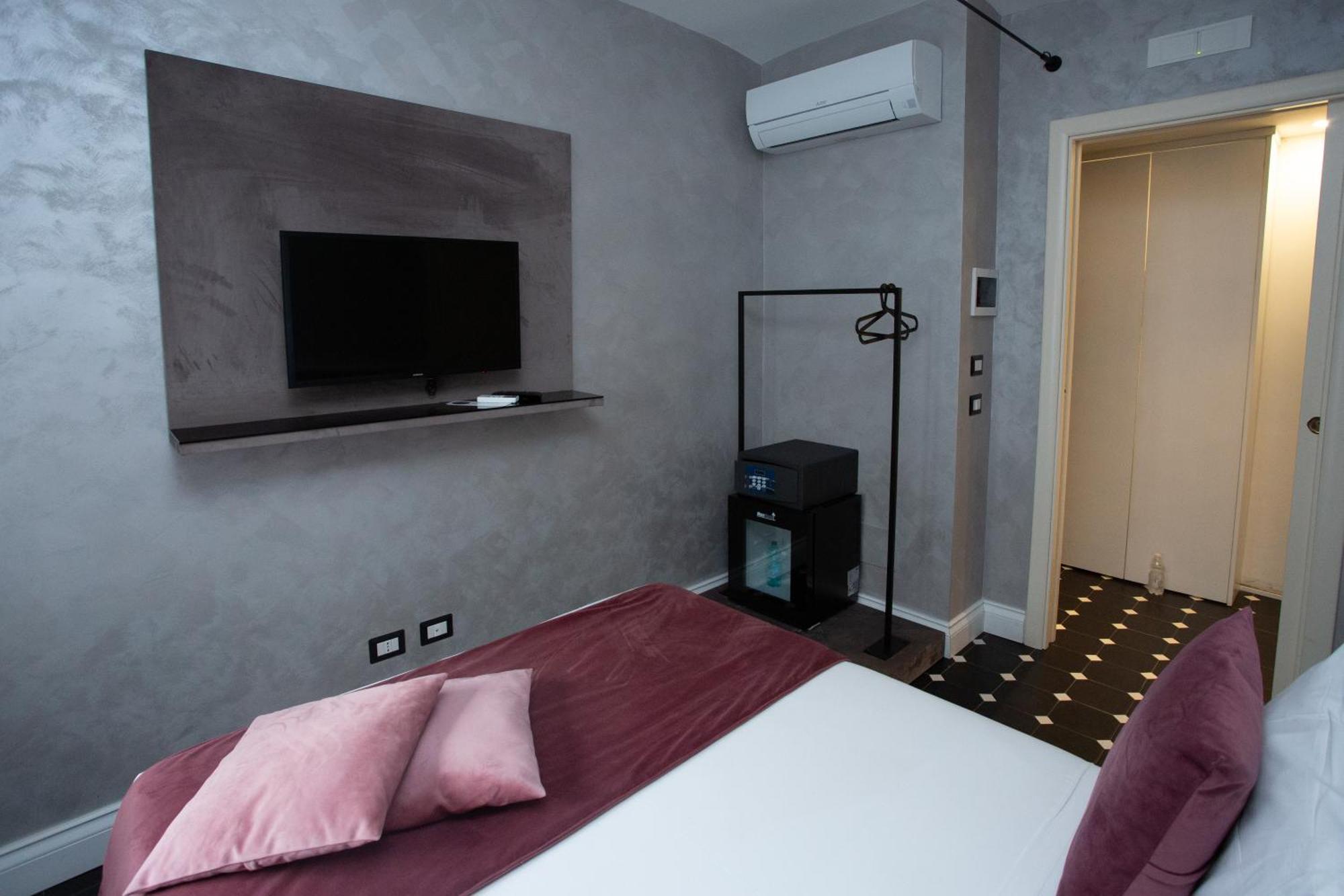 Small Double Room
