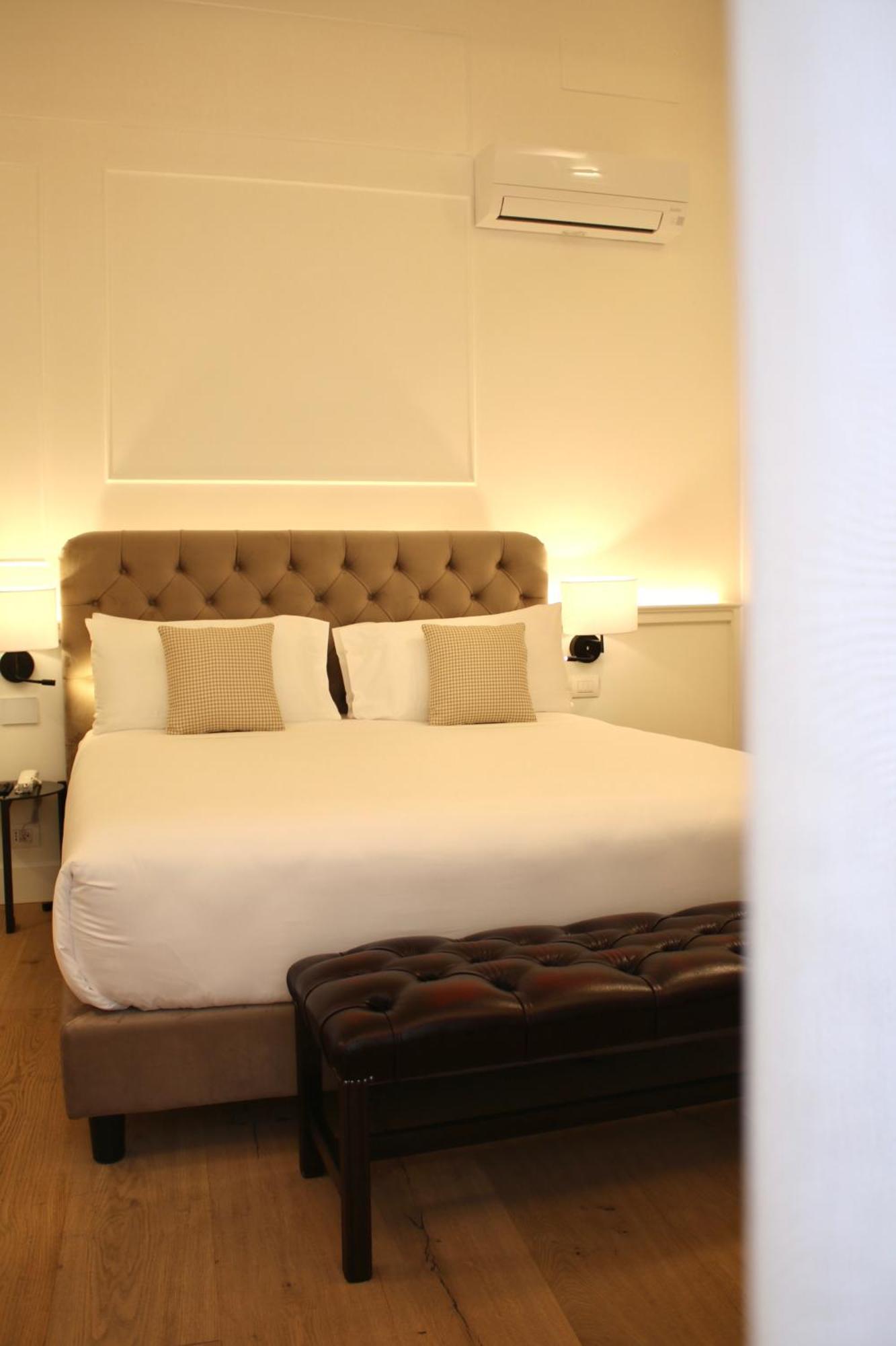 Two Connecting Deluxe Double Rooms