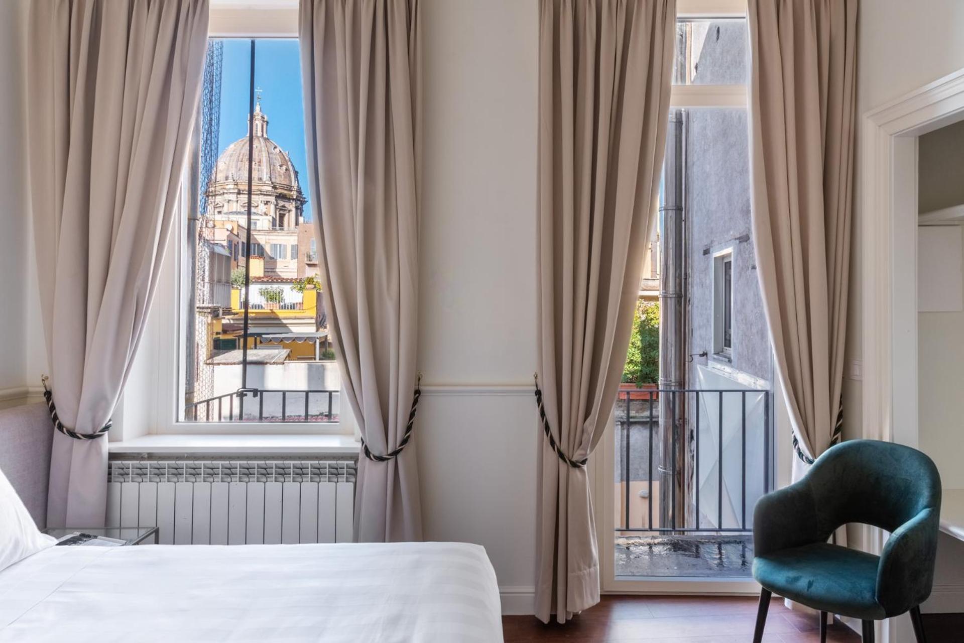 Deluxe Double or Twin Room with City View