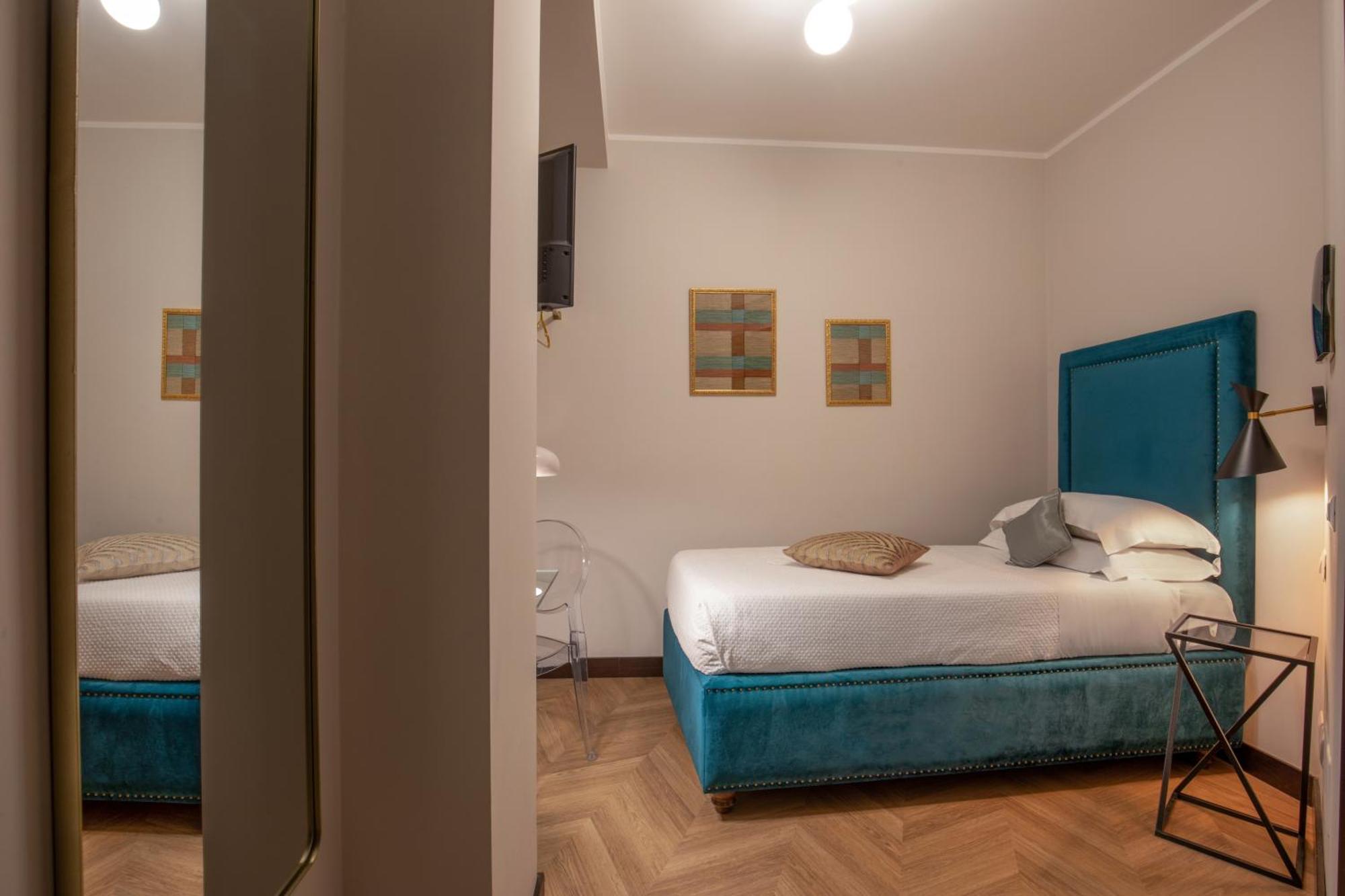 Small Single Room