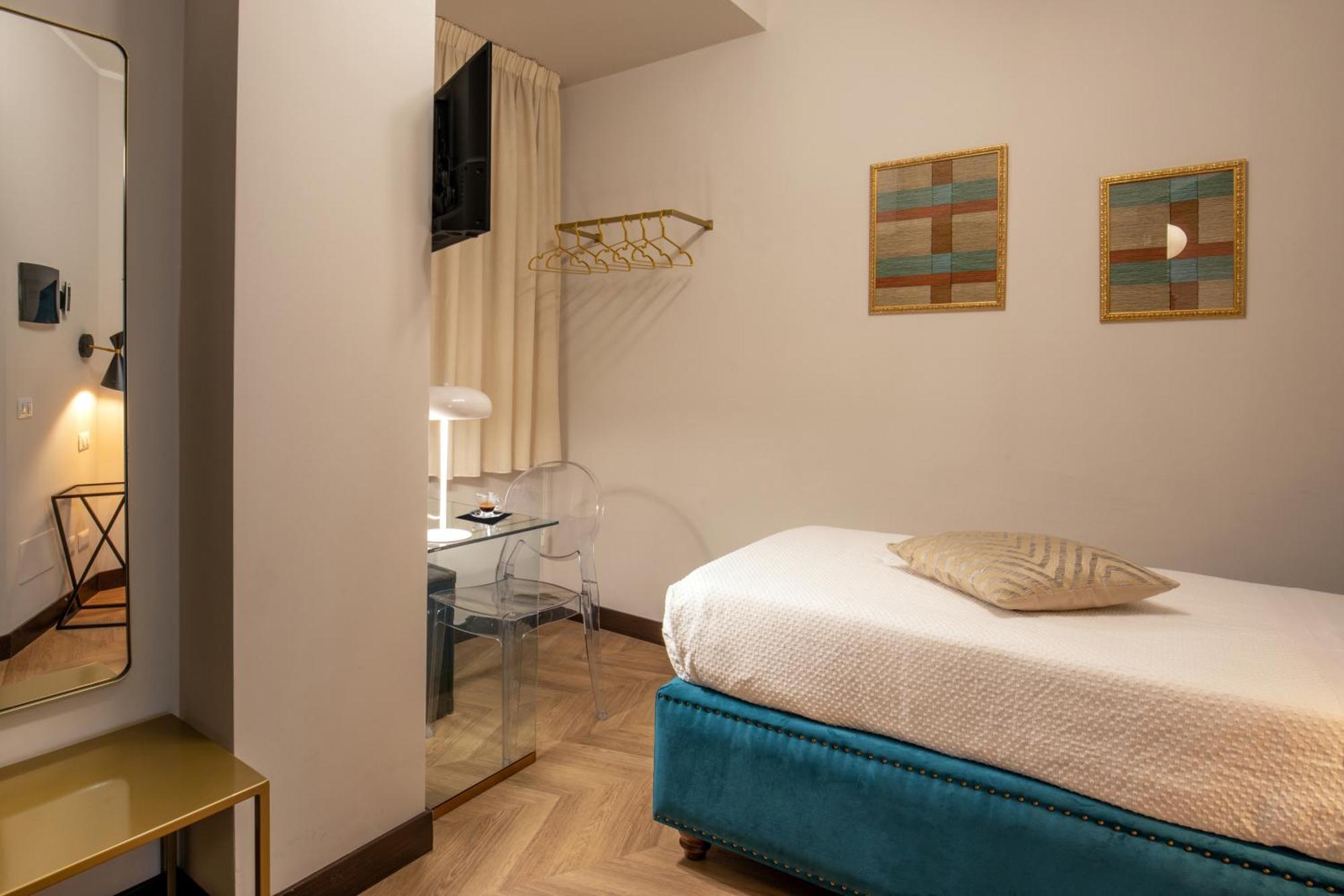 Small Single Room