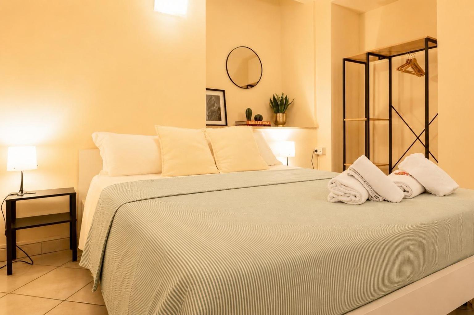 Double Room with Private External Bathroom