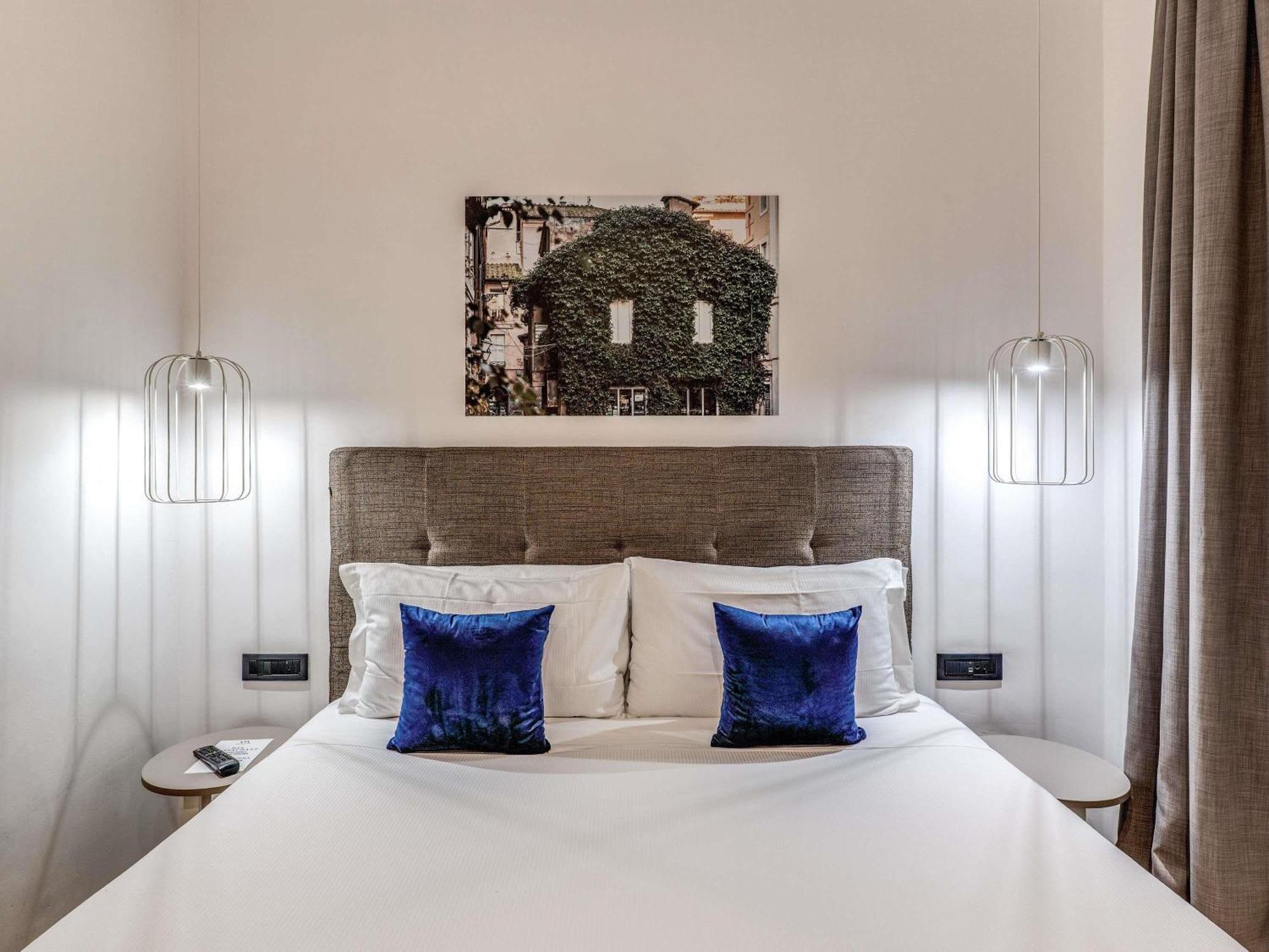 Standard Room One Double Bed or Two Single Bed Internal view