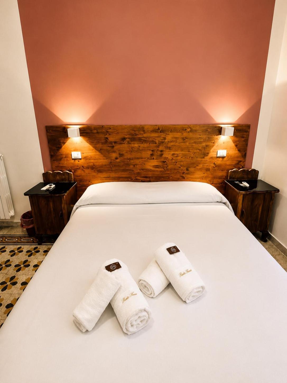 Double or Twin Room with Shared Bathroom