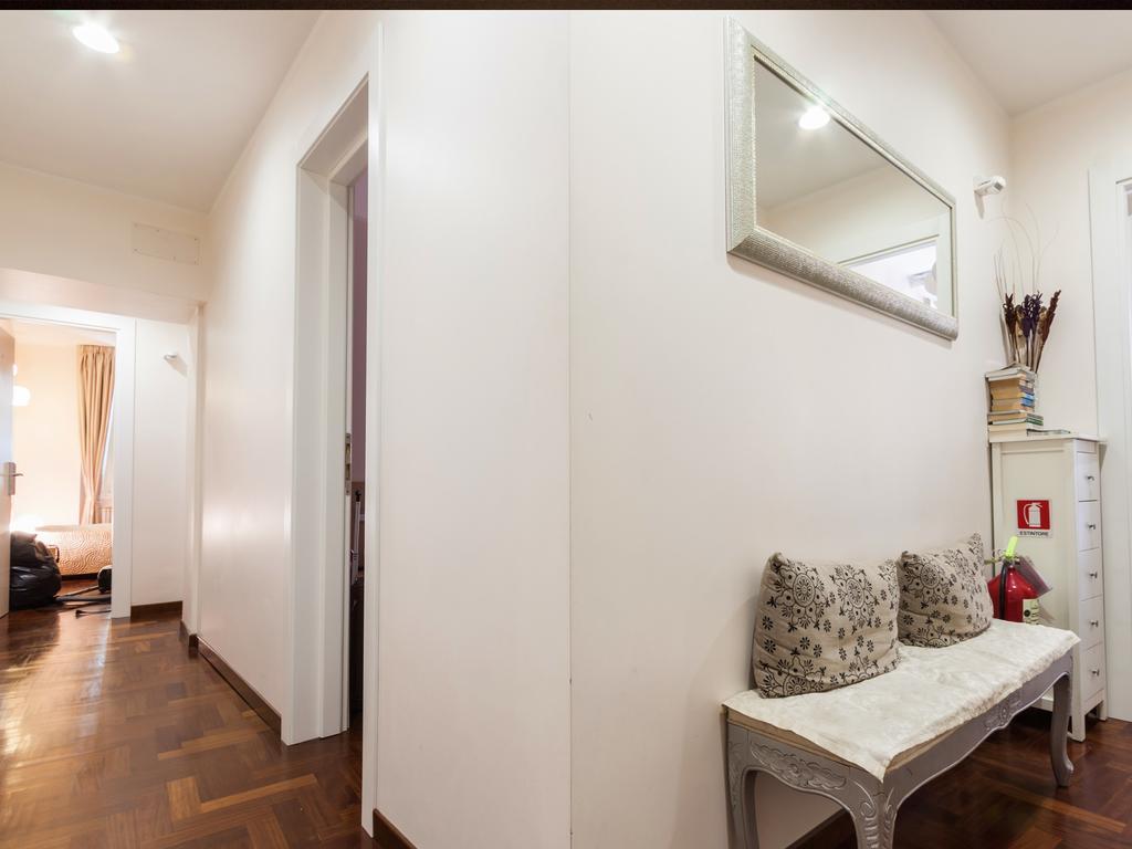 Single Room Private External Bathroom