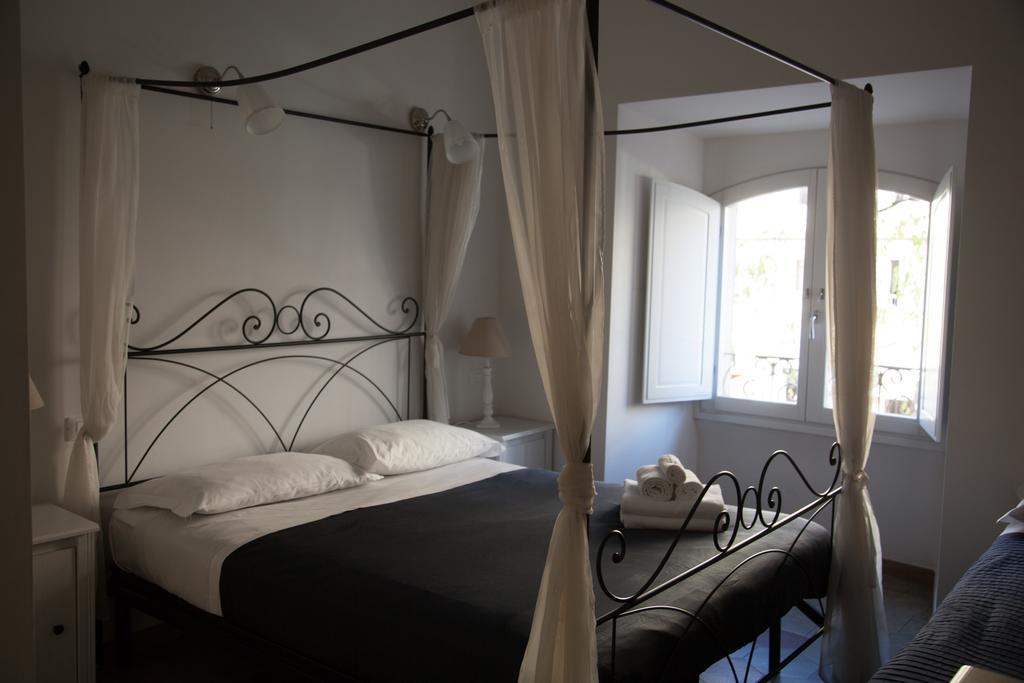 Standard Triple Room Via Leone IV 38