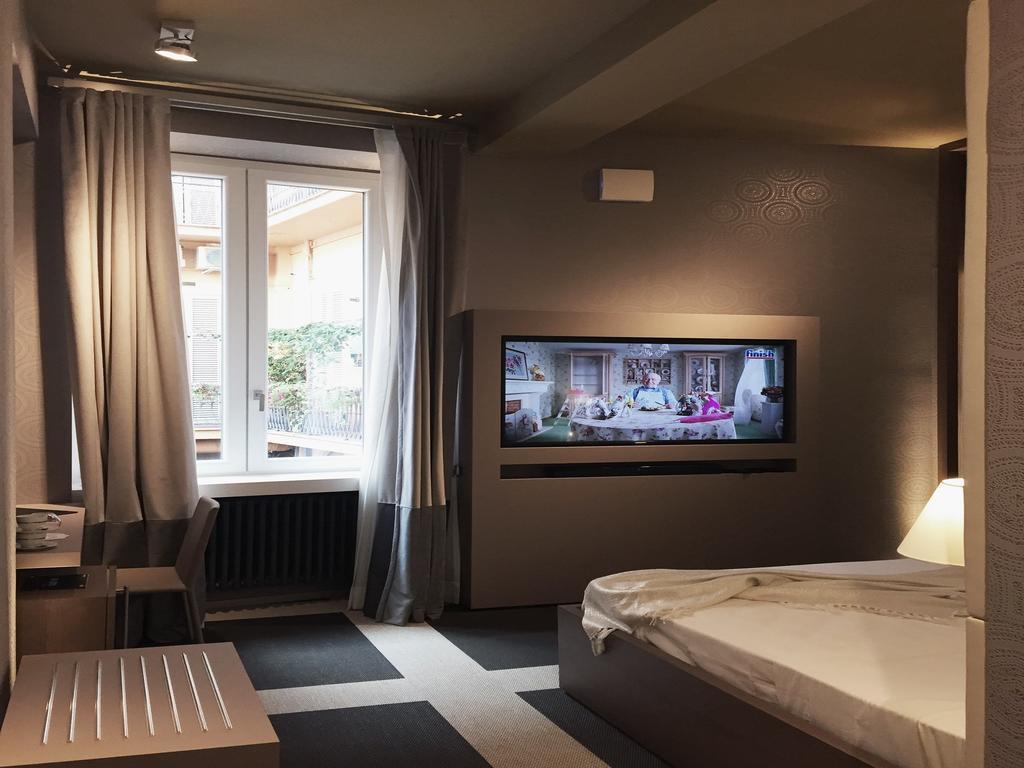 Queen Suite,451029225:JPEG