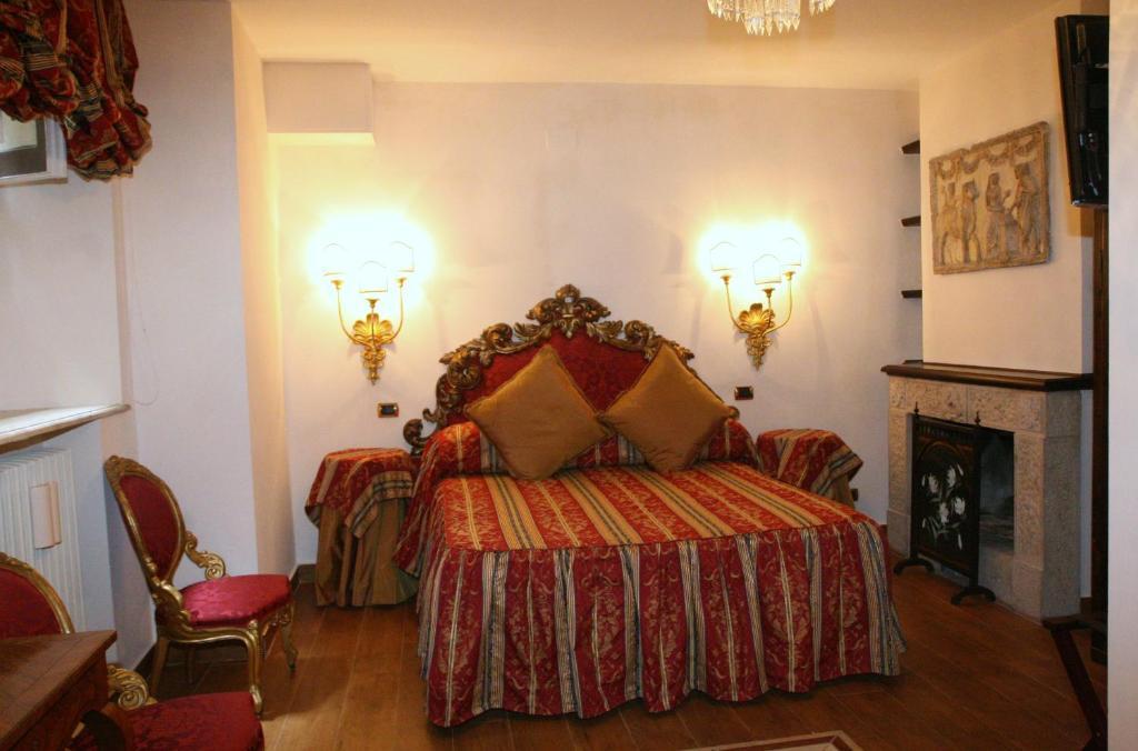 Junior Suite with Spa Bath
