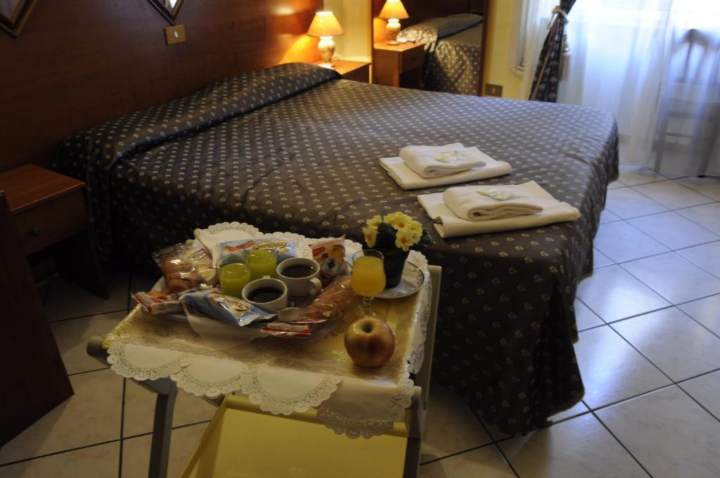 Double Room Private Bathroom