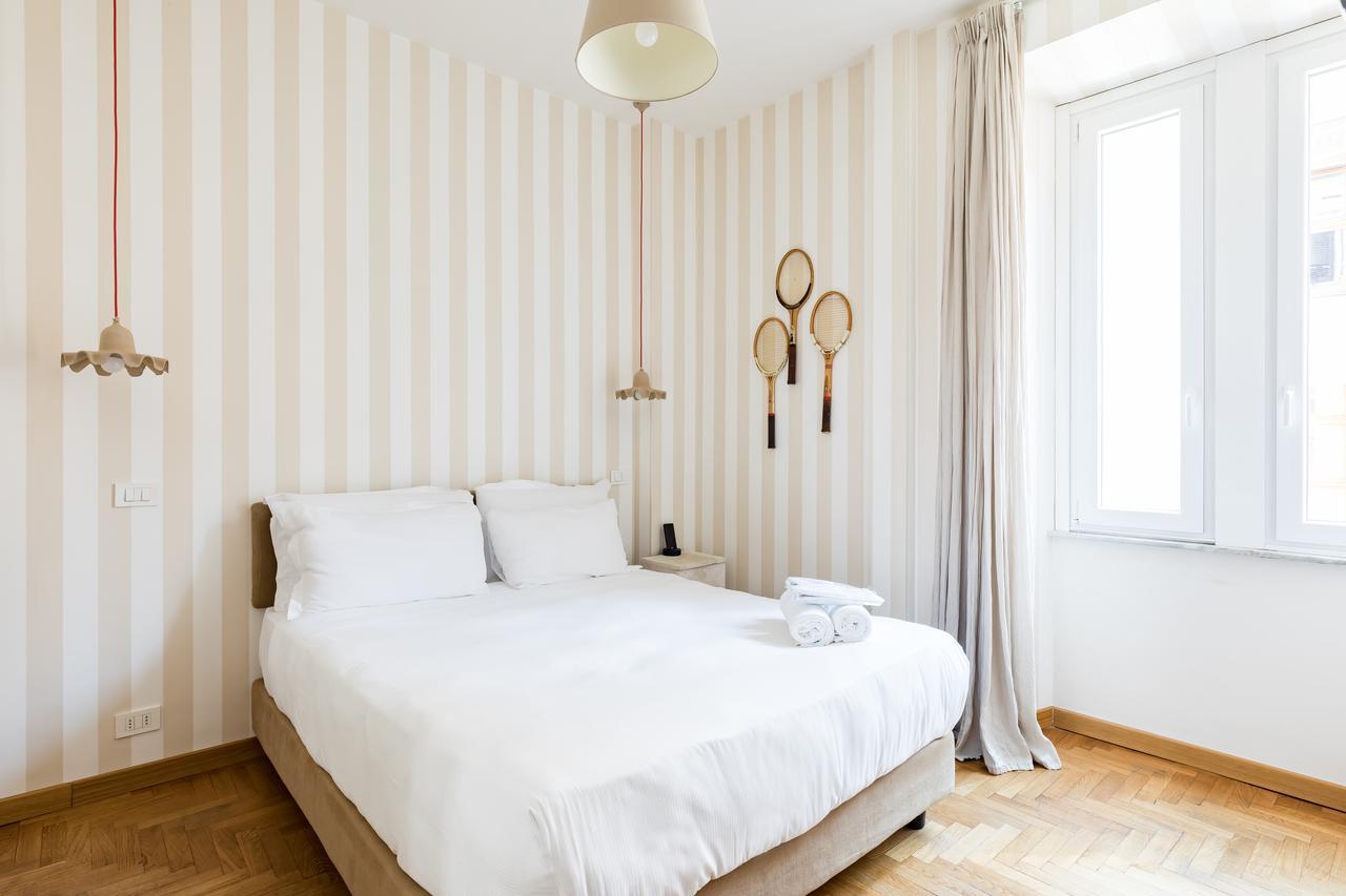 Small Double Room,664227297:JPEG