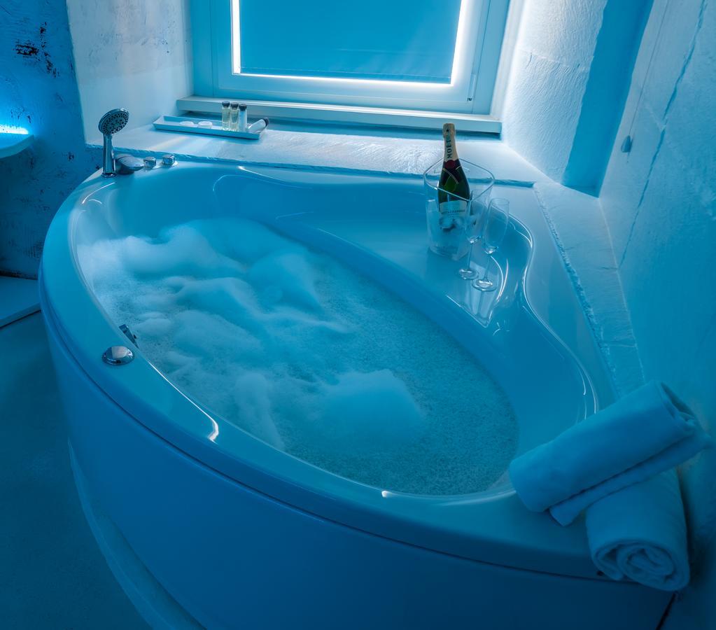 Suite Spa Bath