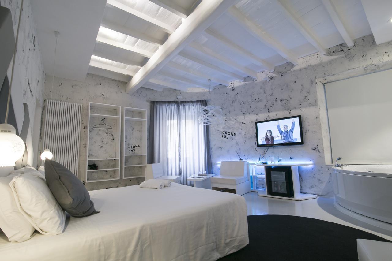 Suite Spa Bath