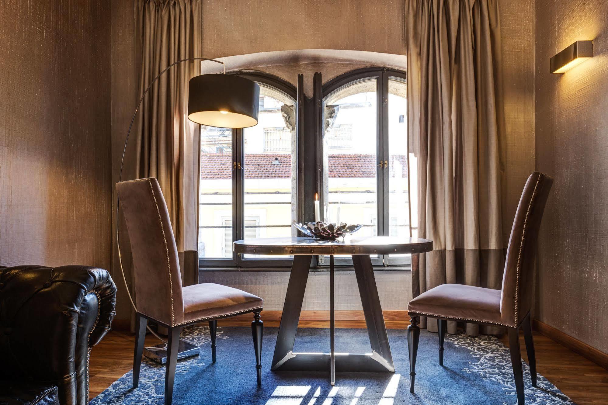 Royal Wellness Suite Balcony