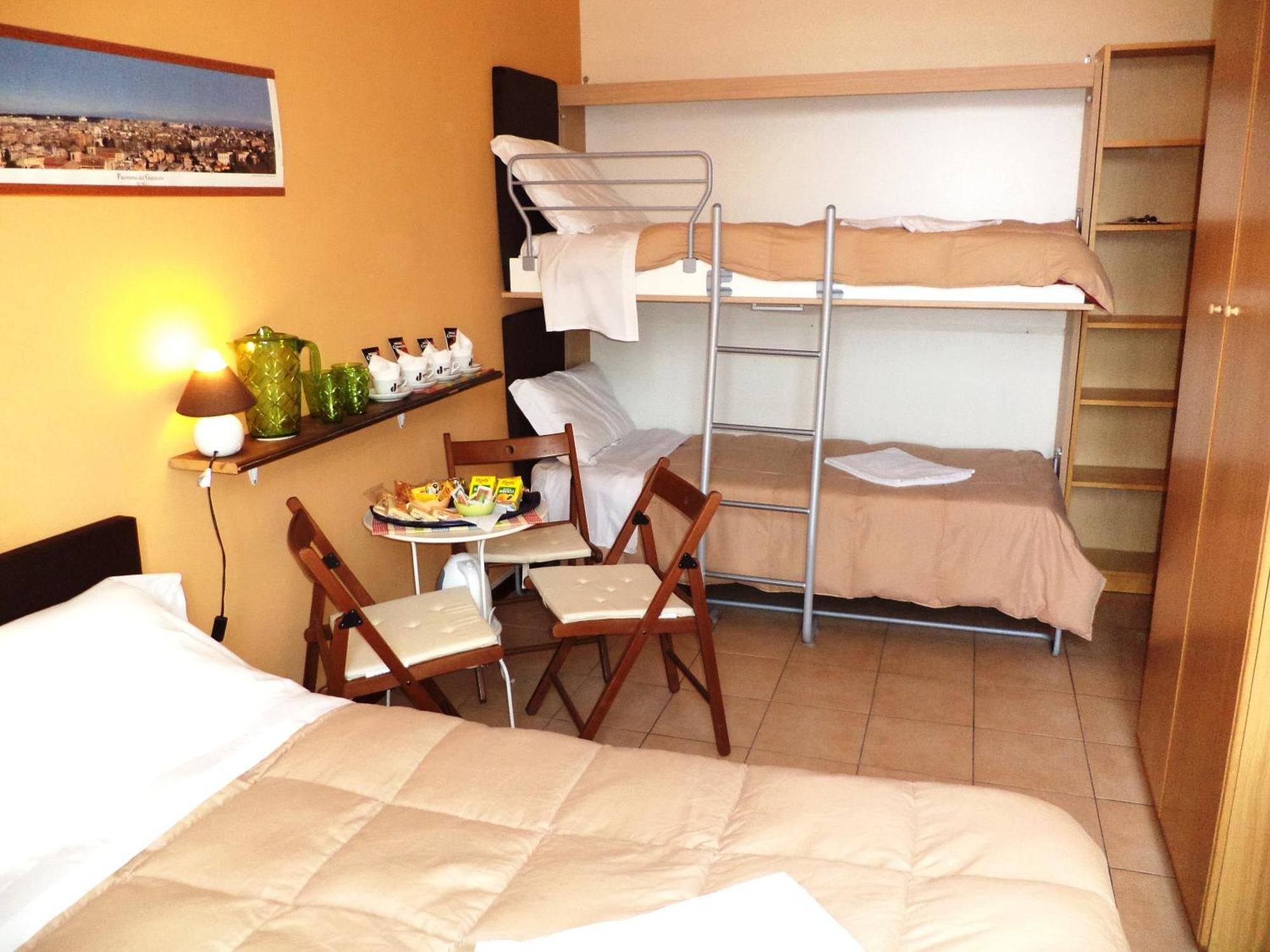 Budget Quadruple Room with Bunk Beds
