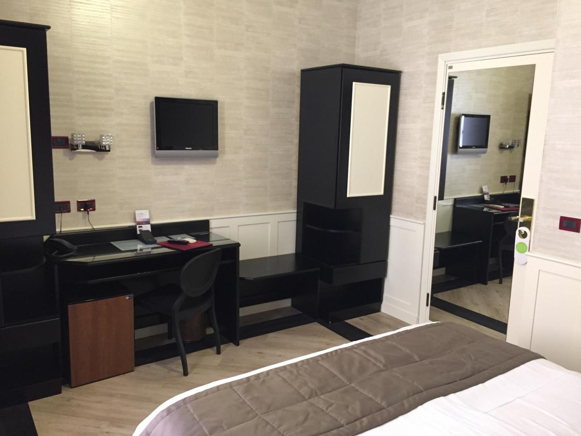 Classic Double Room