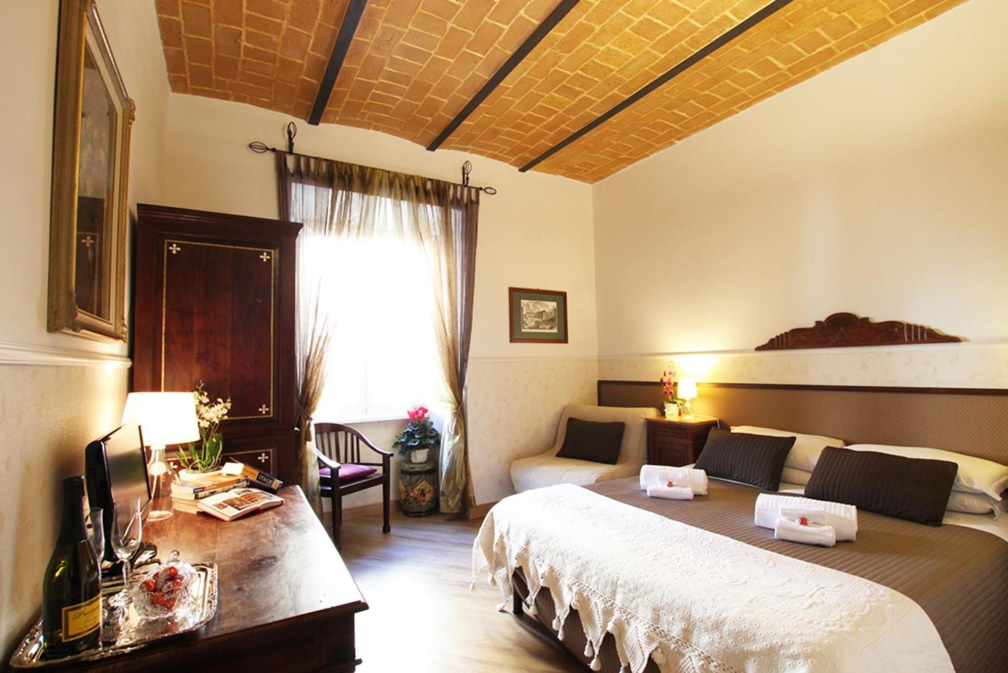 Double Room Private Bathroom