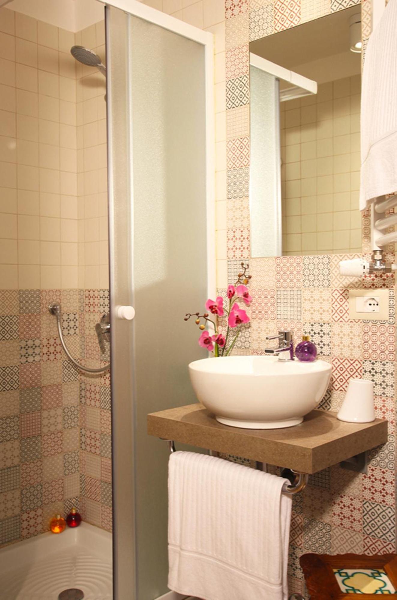 Double Room Private Bathroom