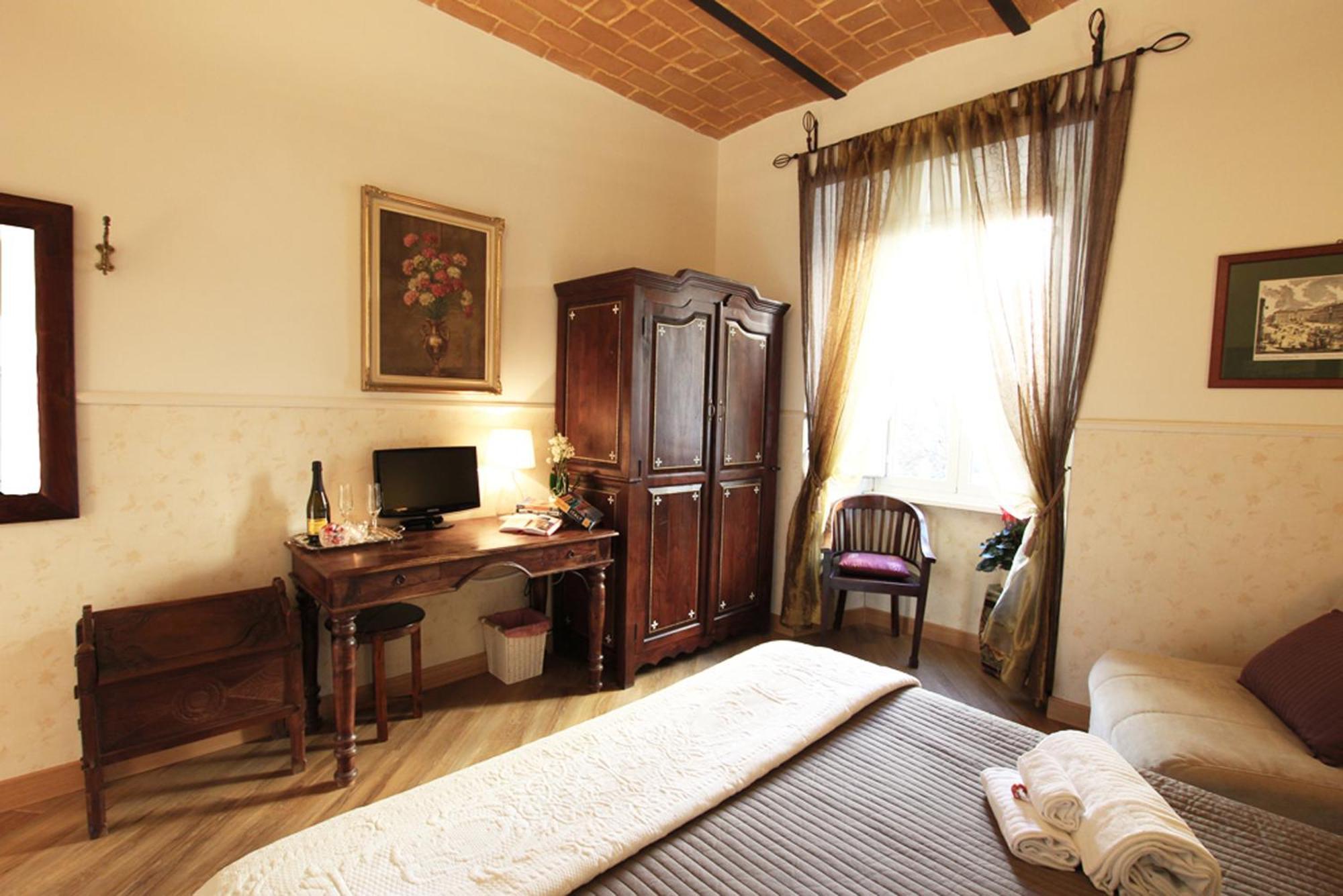 Double Room Private Bathroom