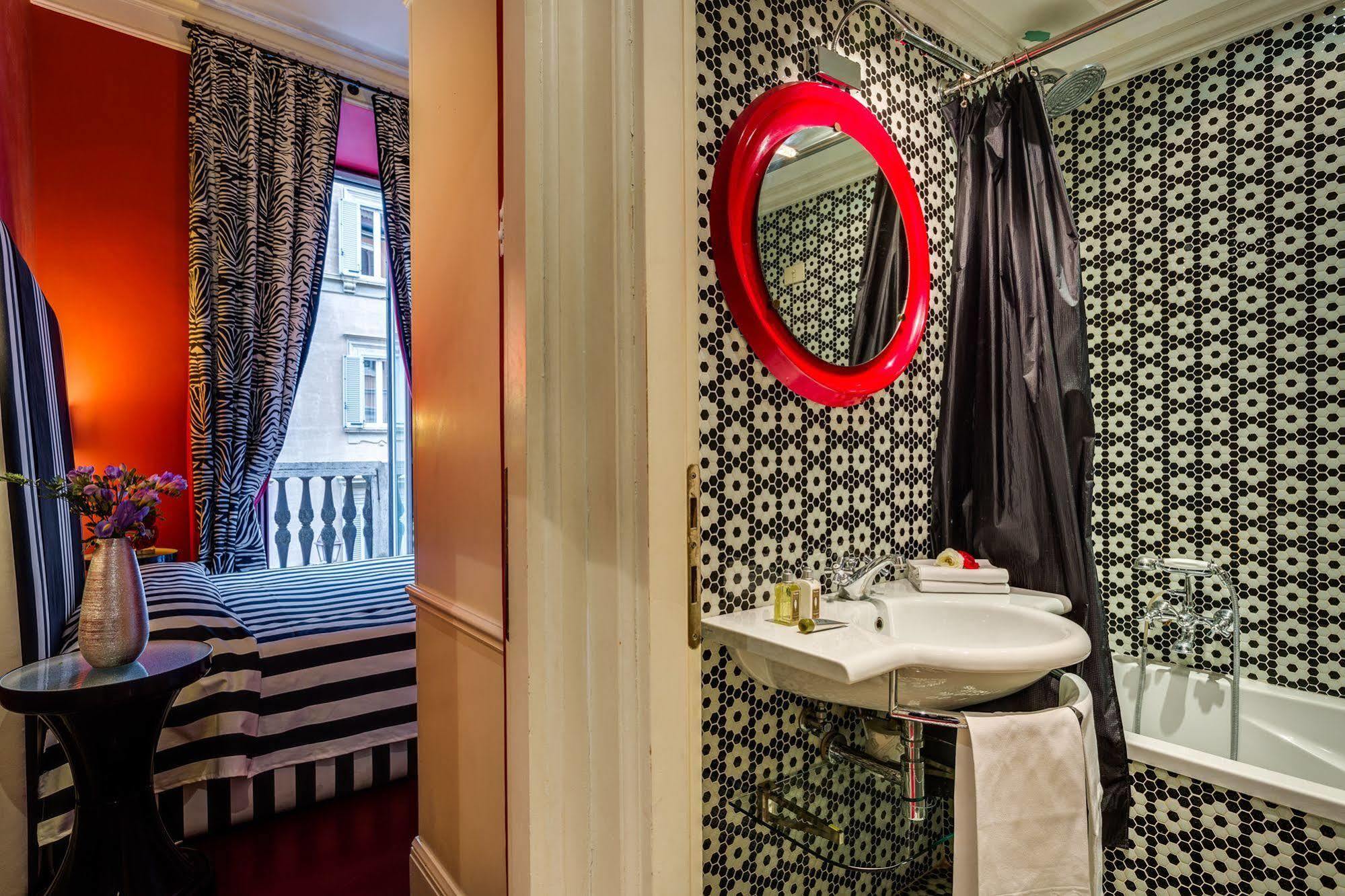 Superior Double Room Street View