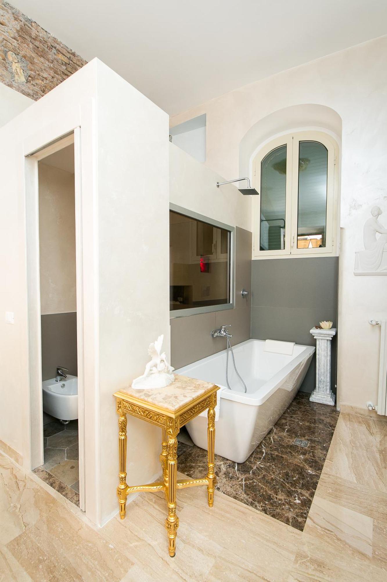 Deluxe Double Room with Bath