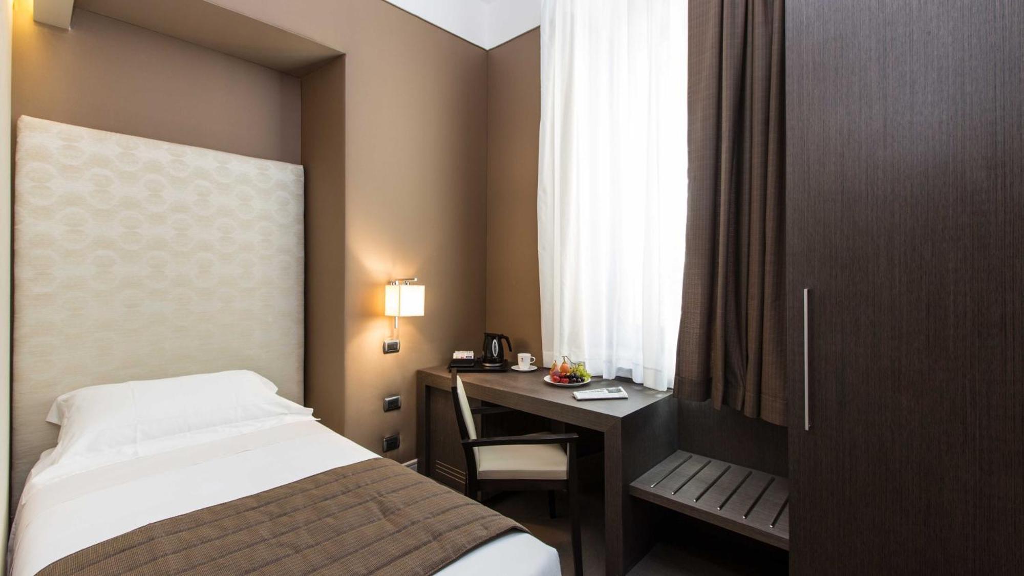 Single Room,397731696:JPEG