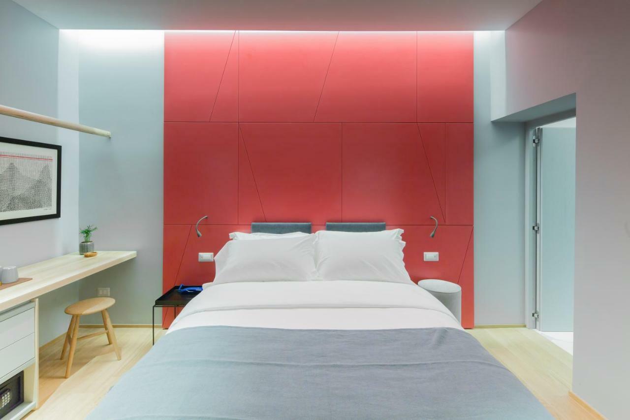 Deluxe Room,811975188:JPEG