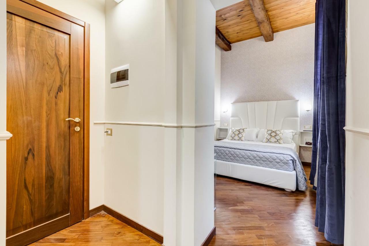 Standard Double Suite