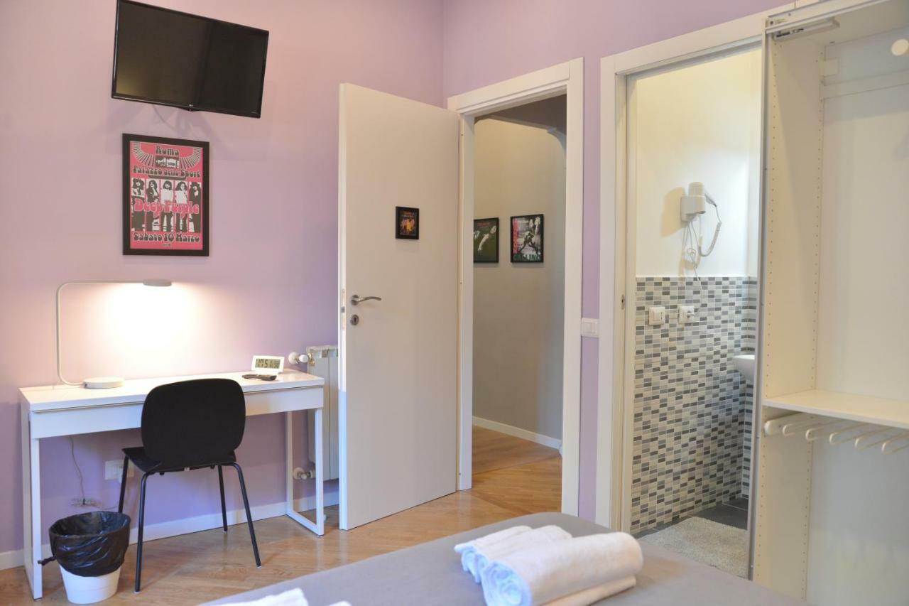 Double Room Private Bathroom