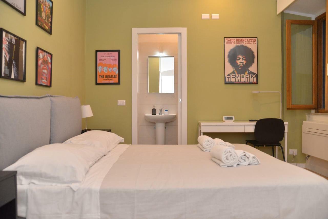 Double Room Private Bathroom