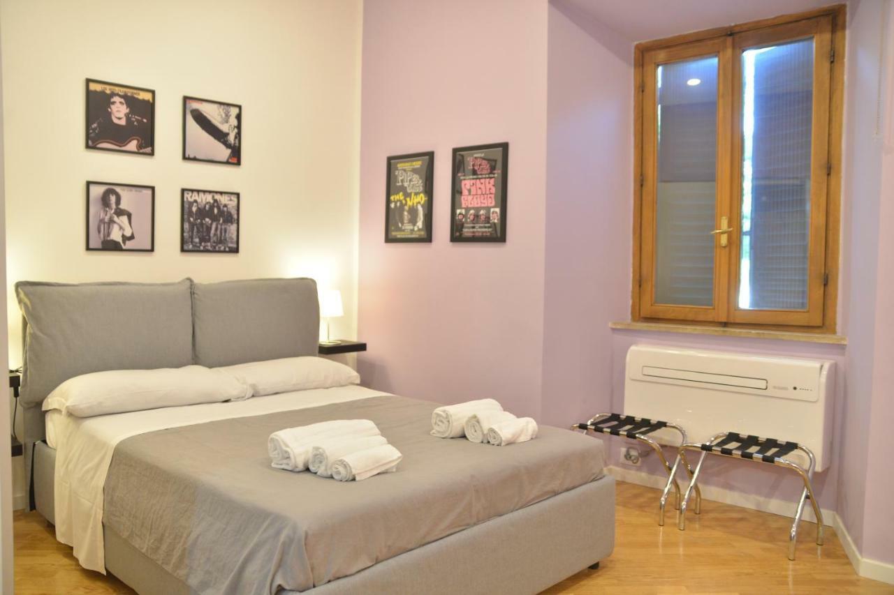 Double Room Private Bathroom