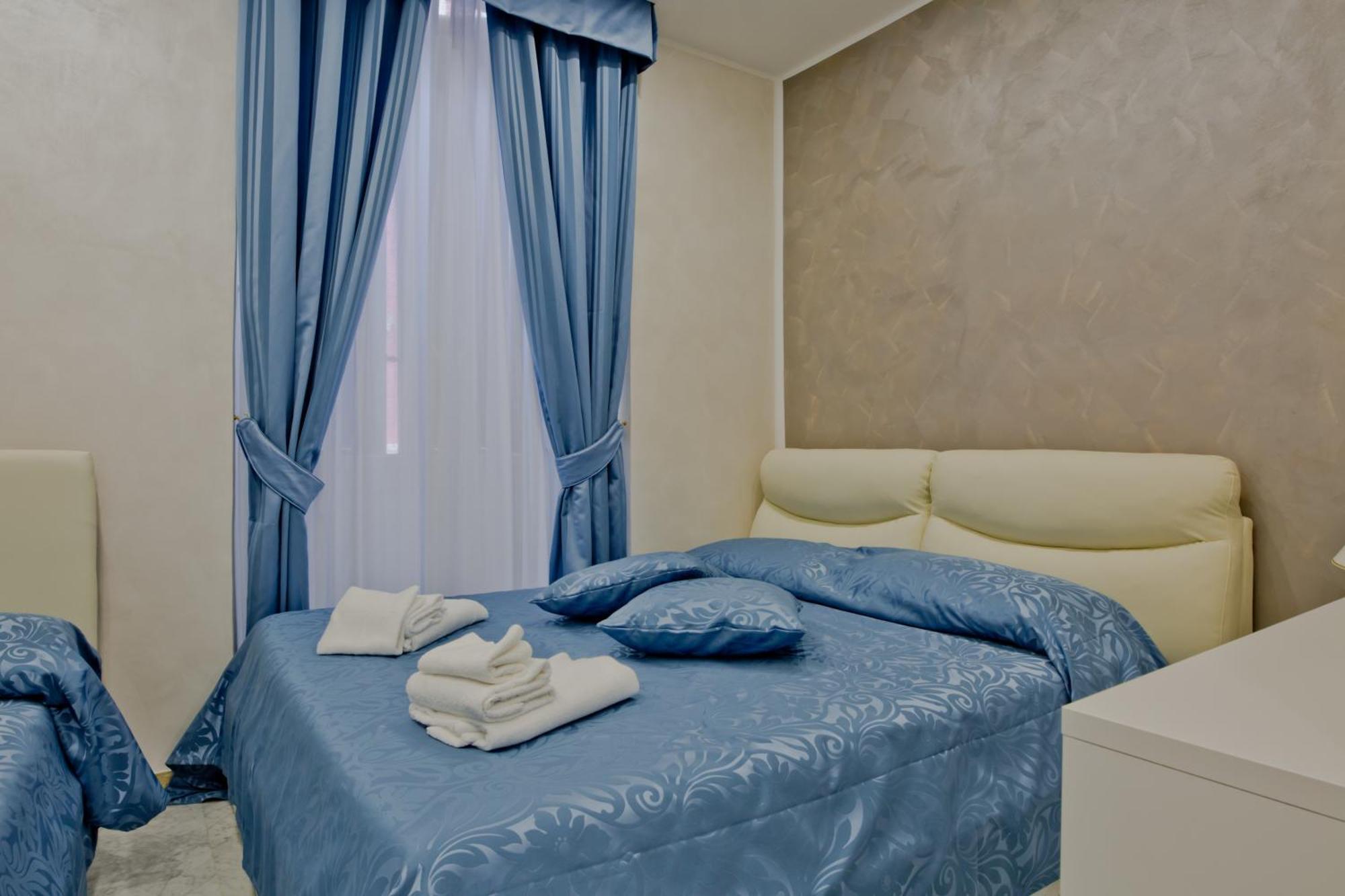 Triple Room Private Bathroom