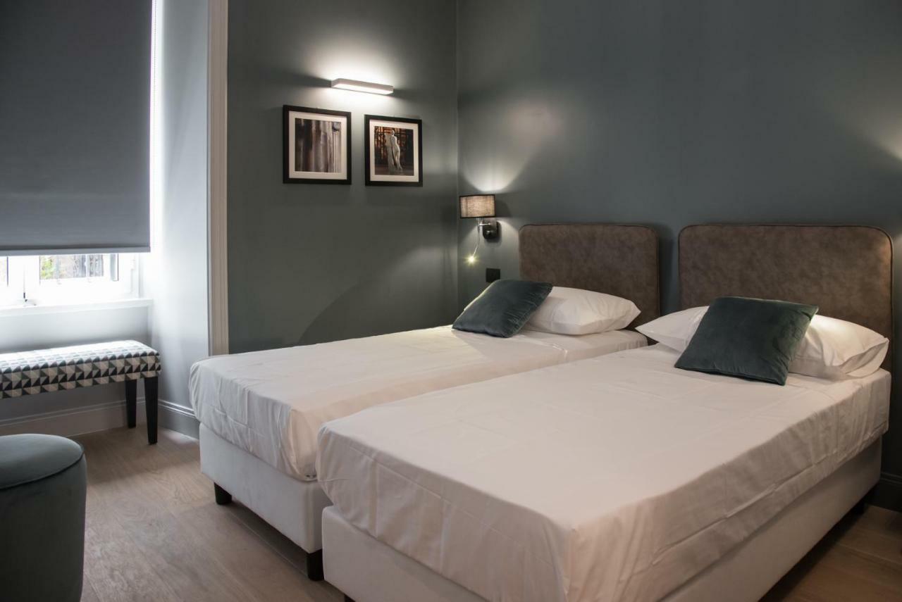 Standard Double Room,884381131:JPEG