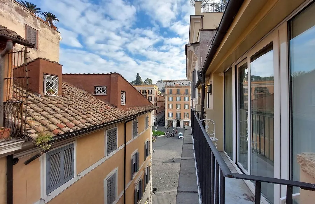 Helmirage Piazza Di Spagna Suite-1