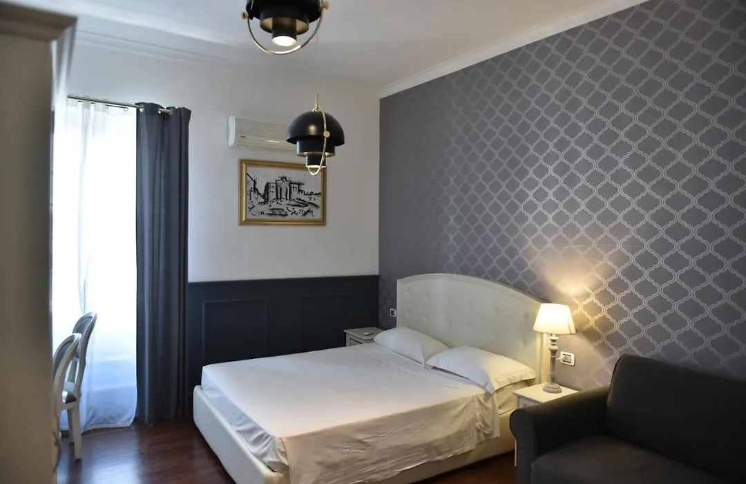 Piccolo Di Piazza Di Spagna Suites-1
