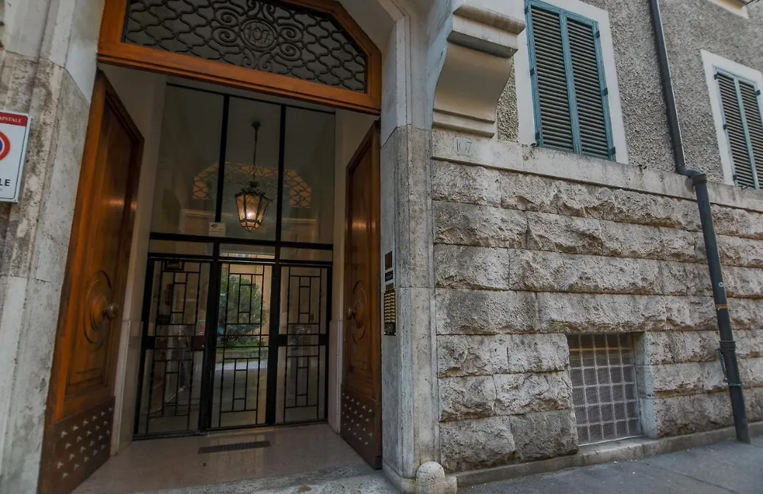 Erreggi Luxury Rooms-1
