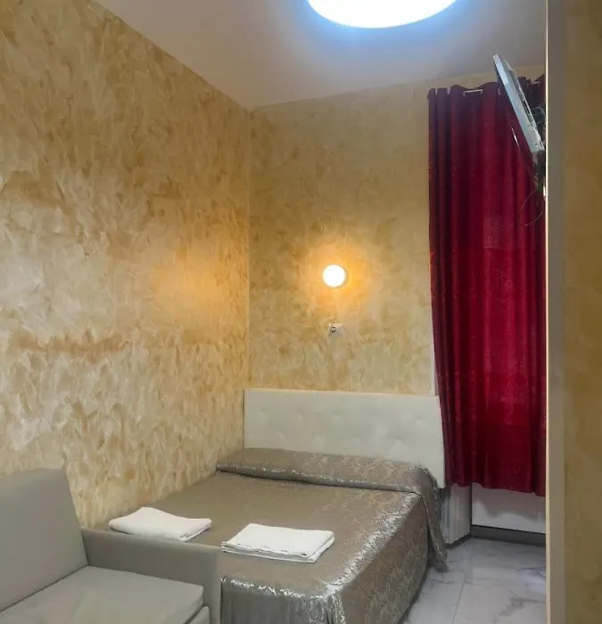 Termini Golden House-1