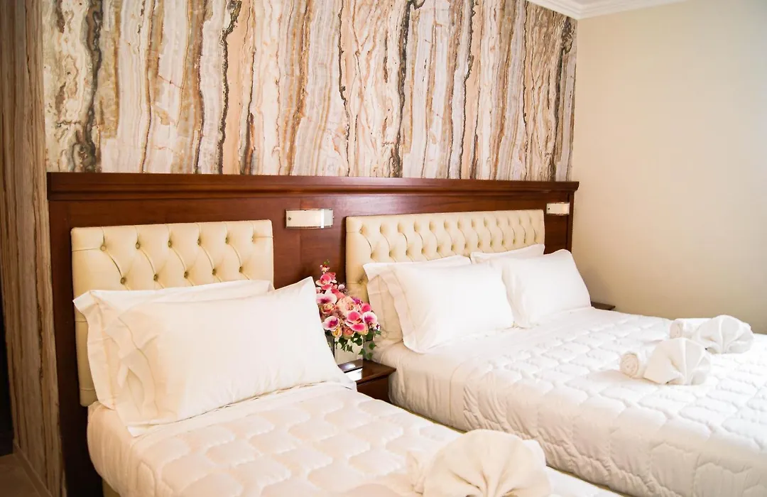Esposizione Luxury Rome-1